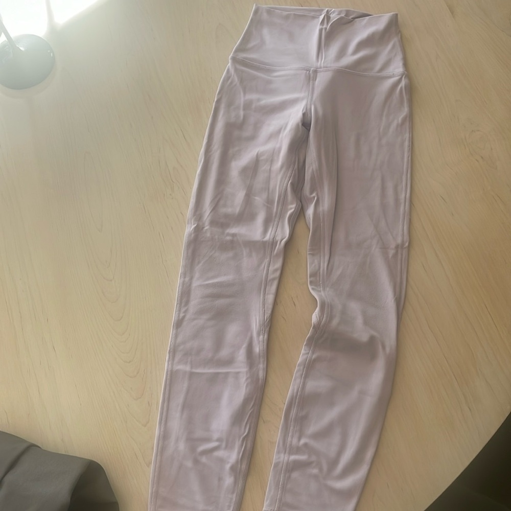 Lululemon size 2 light violet pant